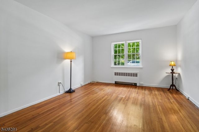 18 Wedgewood Dr 25, Verona Twp., NJ 07044