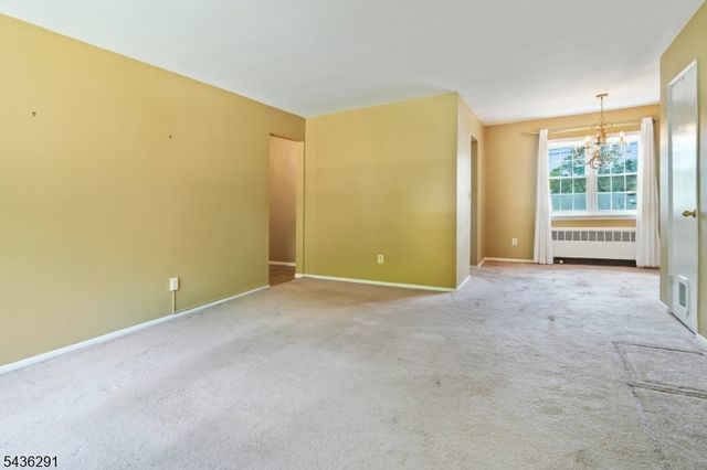 18 Wedgewood Dr 25, Verona Twp., NJ 07044
