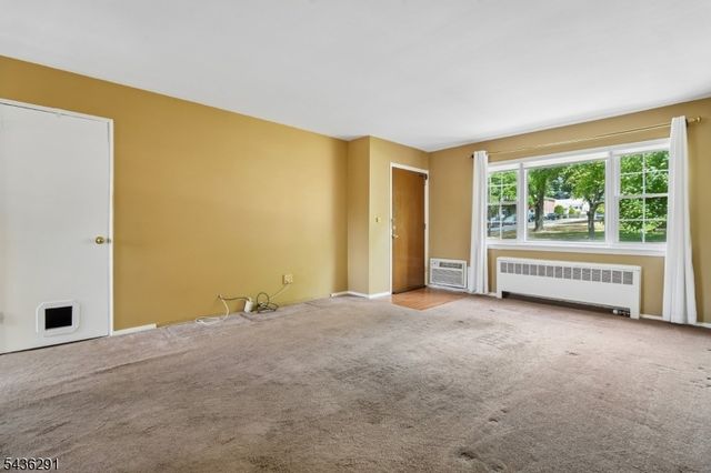 18 Wedgewood Dr 25, Verona Twp., NJ 07044
