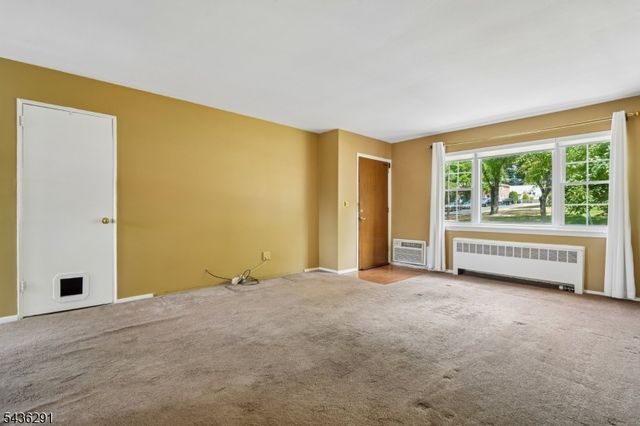 18 Wedgewood Dr 25, Verona Twp., NJ 07044
