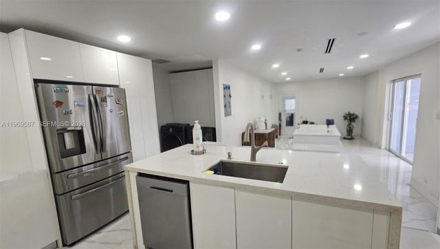 11417 SW 35 ln, Miami, FL 33165