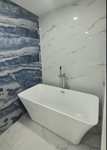 11417 SW 35 ln, Miami, FL 33165