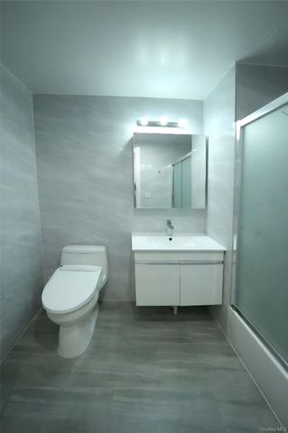 7065 Queens Boulevard 8J, Woodside, NY 11377