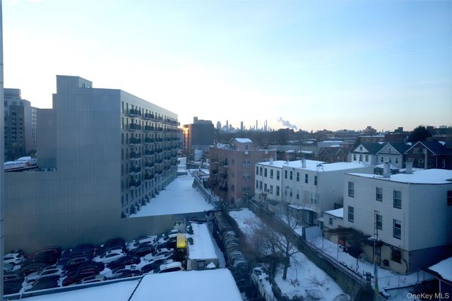 7065 Queens Boulevard 8J, Woodside, NY 11377