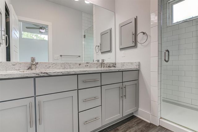 3317 Blumie ST B, Austin, TX 78745