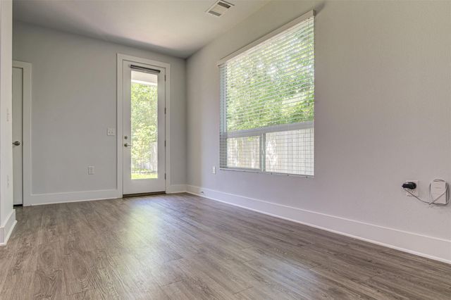 3317 Blumie ST B, Austin, TX 78745