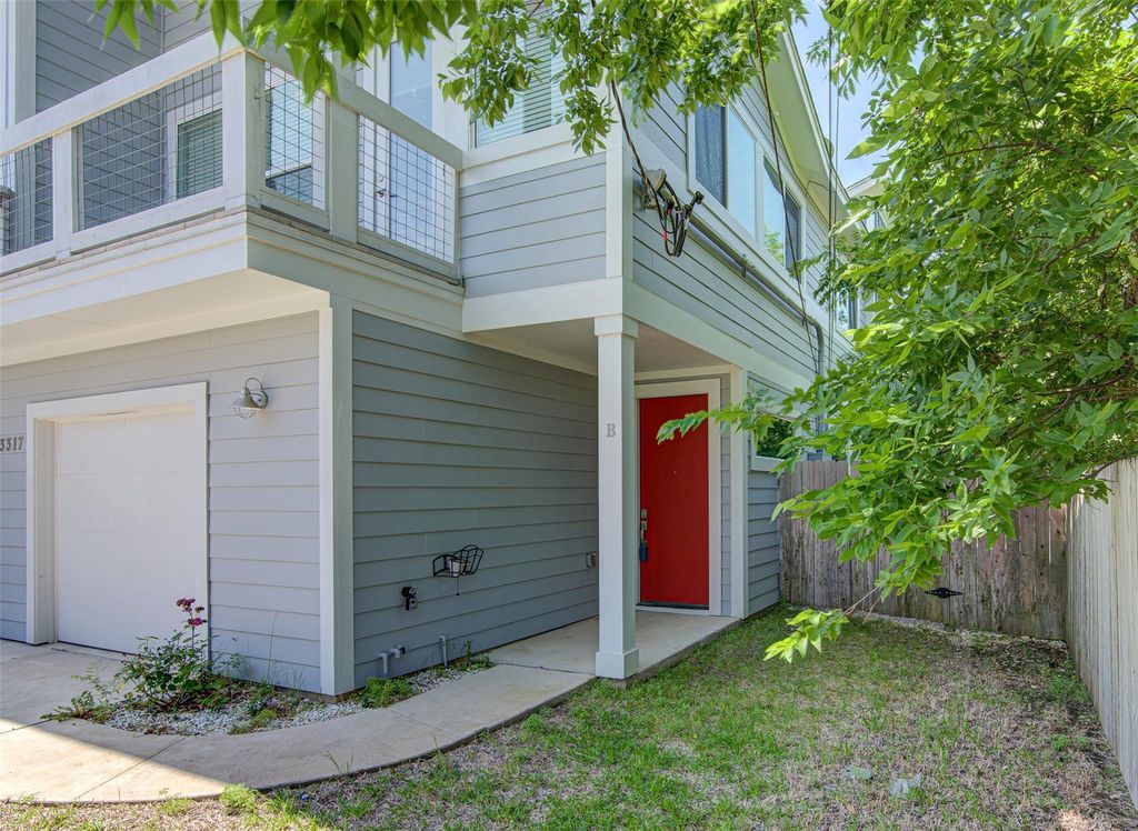 3317 Blumie ST B, Austin, TX 78745