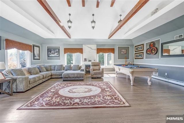 207 Eileen Drive, Cedar Grove, NJ 07009