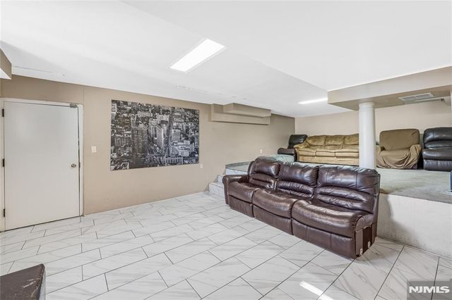 207 Eileen Drive, Cedar Grove, NJ 07009
