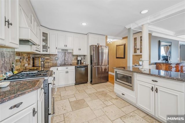 207 Eileen Drive, Cedar Grove, NJ 07009