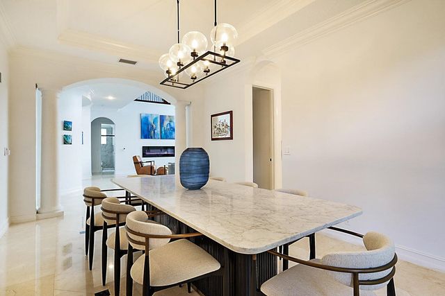 533 Edgebrook Lane, West Palm Beach, FL 33411