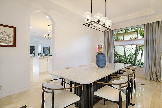 533 Edgebrook Lane, West Palm Beach, FL 33411