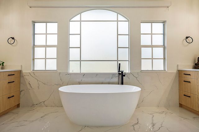 533 Edgebrook Lane, West Palm Beach, FL 33411