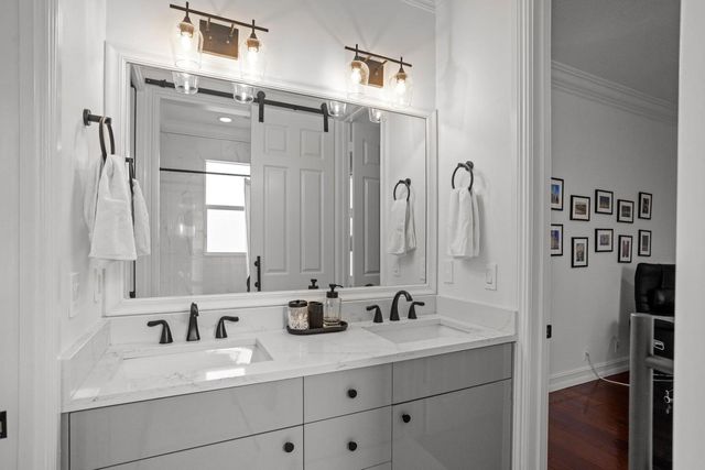 533 Edgebrook Lane, West Palm Beach, FL 33411