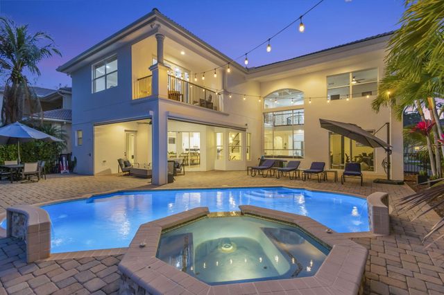 533 Edgebrook Lane, West Palm Beach, FL 33411