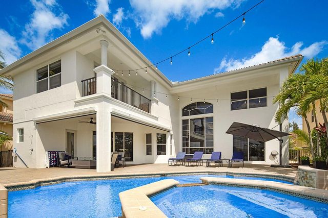 533 Edgebrook Lane, West Palm Beach, FL 33411