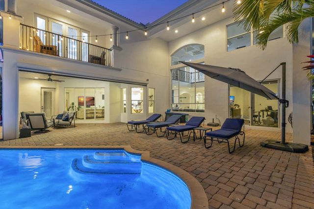 533 Edgebrook Lane, West Palm Beach, FL 33411