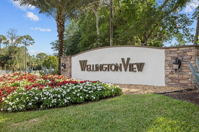 533 Edgebrook Lane, West Palm Beach, FL 33411