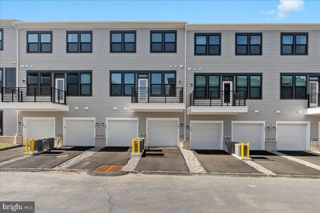 708 PARKER BLVD, Princeton Junction, NJ 08550