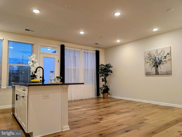 708 PARKER BLVD, Princeton Junction, NJ 08550