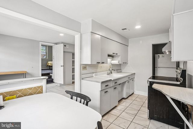 7501 WOODCREST AVE, Philadelphia, PA 19151