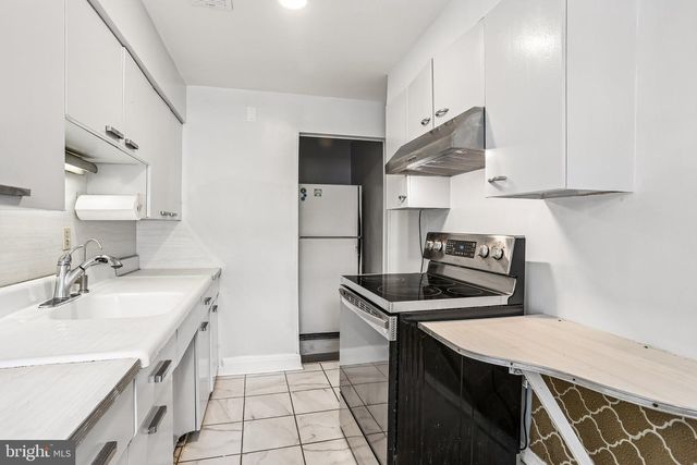 7501 WOODCREST AVE, Philadelphia, PA 19151