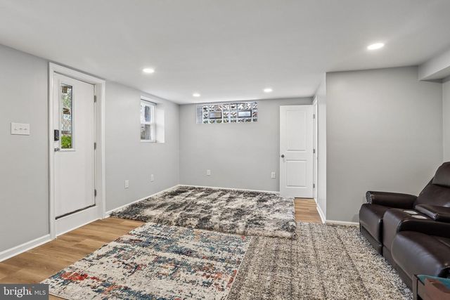 7501 WOODCREST AVE, Philadelphia, PA 19151