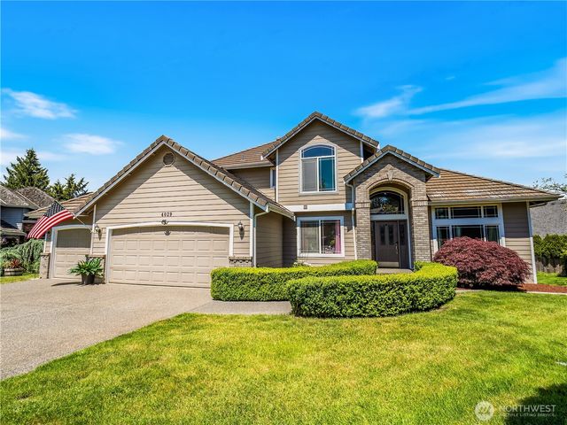 4029 Crystal Ridge Drive SE, Puyallup, WA 98372