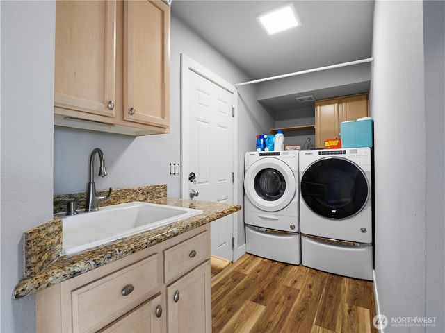 4029 Crystal Ridge Drive SE, Puyallup, WA 98372