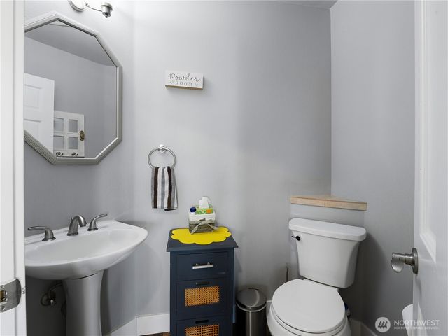 4029 Crystal Ridge Drive SE, Puyallup, WA 98372