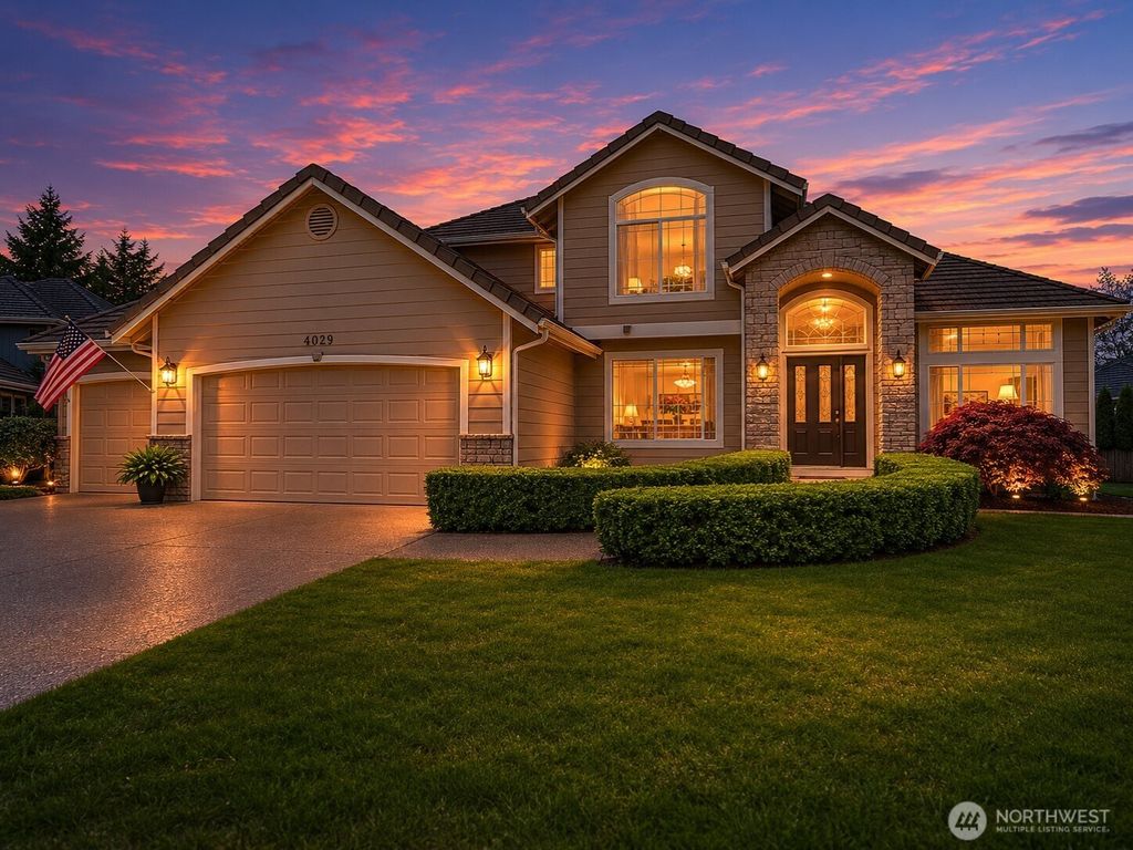 4029 Crystal Ridge Drive SE, Puyallup, WA 98372