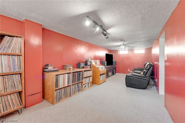 1677 Douglas Road, Wickliffe, OH 44092