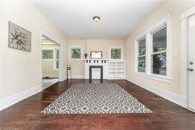 524 Julian Street, Greensboro, NC 27406