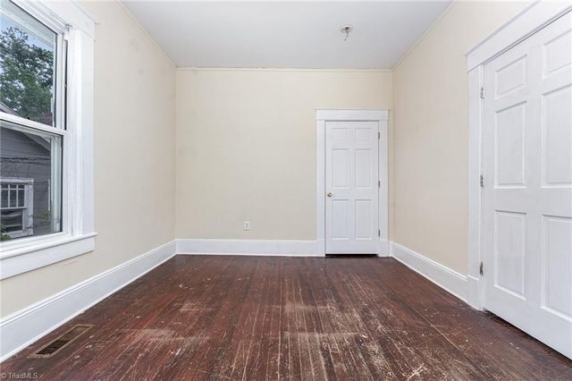 524 Julian Street, Greensboro, NC 27406