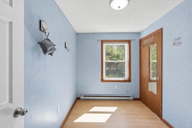 8 Rosewood Drive, Bow, NH 03304