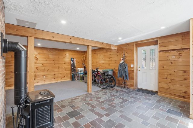 8 Rosewood Drive, Bow, NH 03304