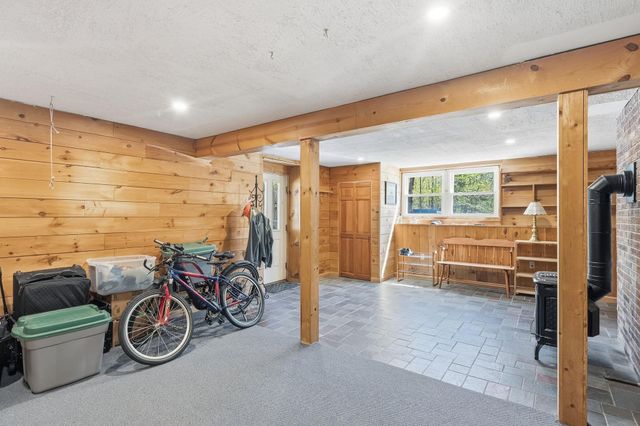 8 Rosewood Drive, Bow, NH 03304