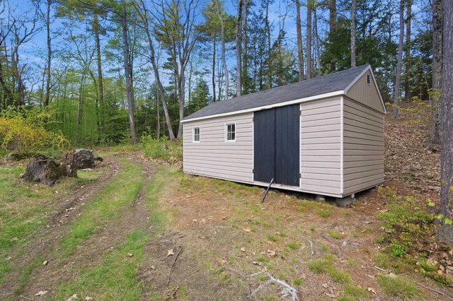 8 Rosewood Drive, Bow, NH 03304