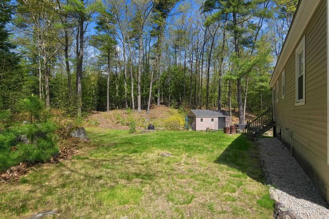 8 Rosewood Drive, Bow, NH 03304