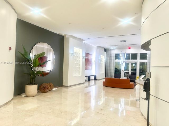 9066 SW 73rd Court 1105, Miami, FL 33156