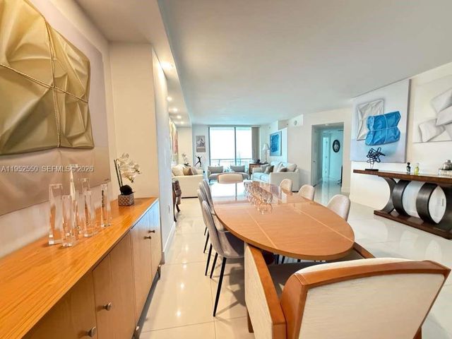 9066 SW 73rd Court 1105, Miami, FL 33156