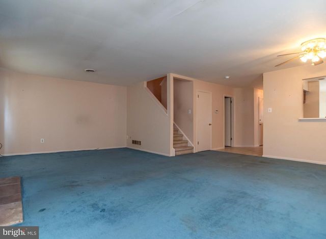 111 SARAHS LN, Horsham, PA 19044