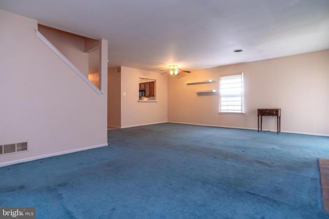 111 SARAHS LN, Horsham, PA 19044