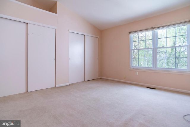 111 SARAHS LN, Horsham, PA 19044
