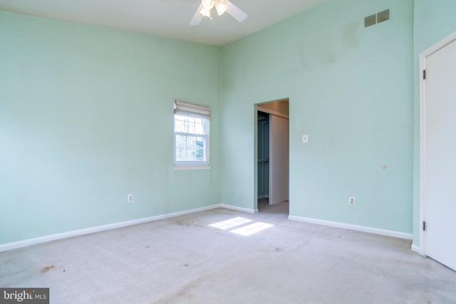 111 SARAHS LN, Horsham, PA 19044