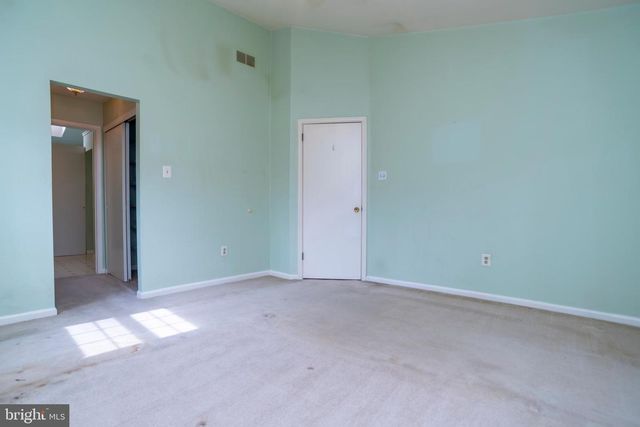 111 SARAHS LN, Horsham, PA 19044