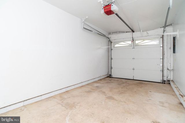 111 SARAHS LN, Horsham, PA 19044
