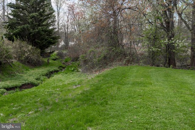 111 SARAHS LN, Horsham, PA 19044
