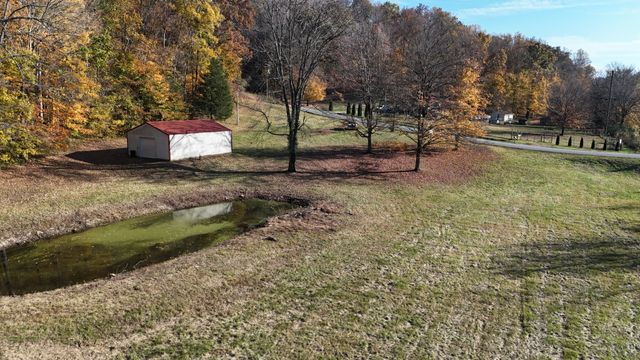 103 Morris Rd, Westmoreland, TN 37186