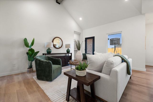 6928 14th Street, Lubbock, TX 79416